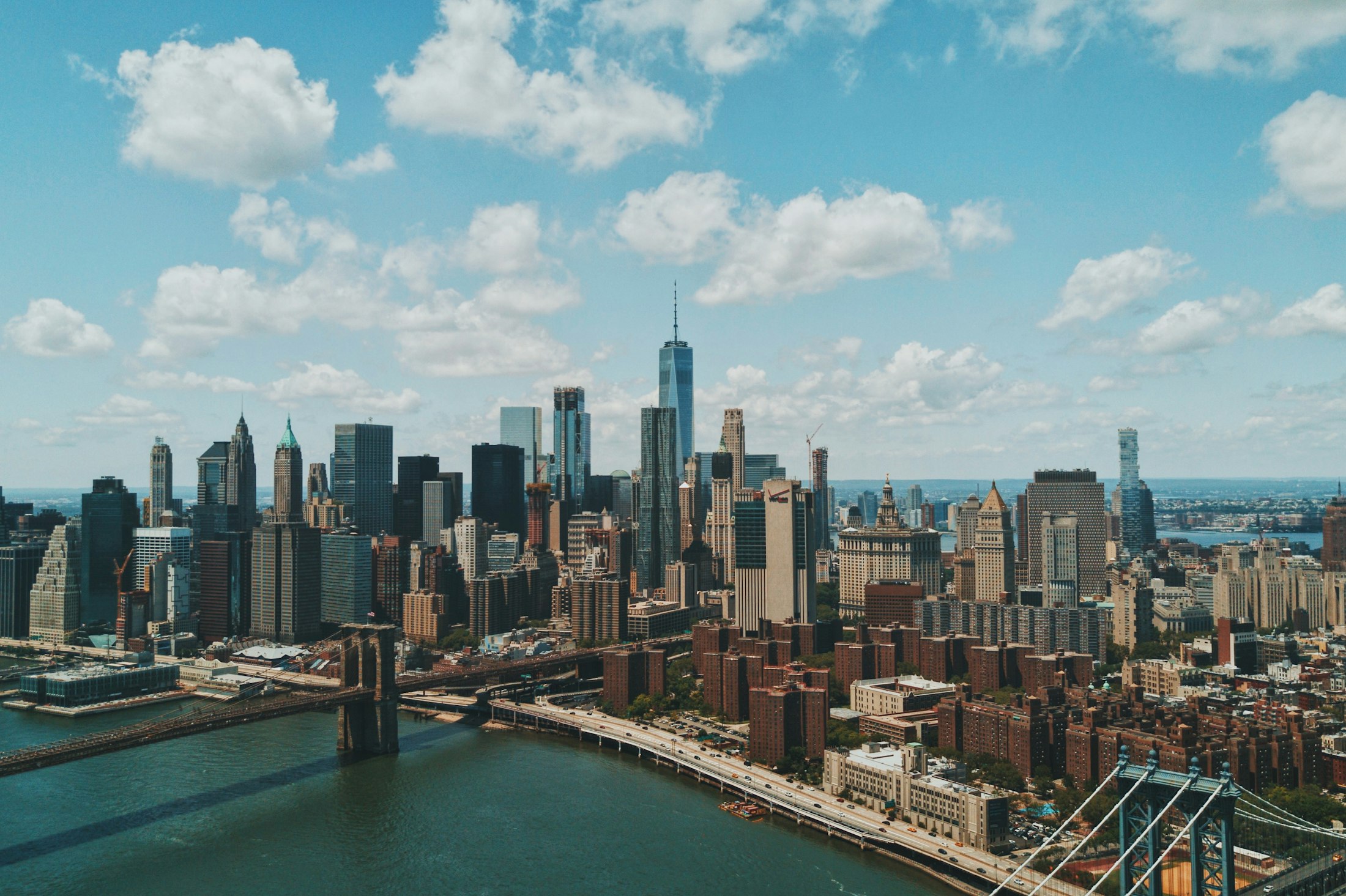Lower Manhattan skyline with One World Trade Center over the East River